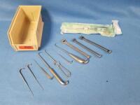 LOT OF V. MUELLER AND ZIMMER BOX OSTEOTOMES AND BONE HOOKS