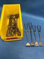 LOT OF 5 AND 6 PRONGED SHARP RAKE RETRACTORS