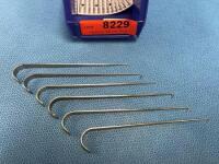 LOT OF TRACHEAL HOOKS