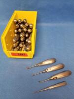 LOT OF UNIVERSAL TOOTH EXTRACTION ELEVATORS