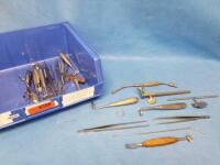 LOT OF ASSORTED ORTHOPAEDIC INSTRUMENTS