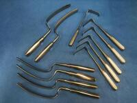 LOT OF BREISKY RETRACTORS