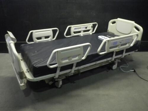 HILL-ROM ADVANTA P1600 HOSPITAL BED WITH HEAD AND FOOT BOARDS