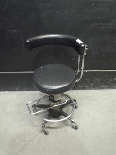 ROLLING EXAM STOOL