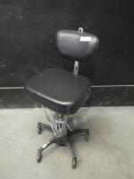 ROLLING EXAM STOOL