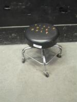 ROLLING EXAM STOOL