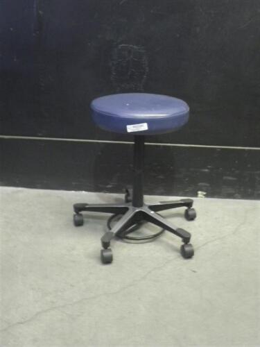 ROLLING EXAM STOOL
