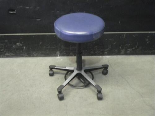 ROLLING EXAM STOOL