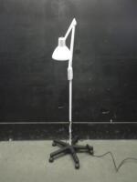 DAZOR EXAM LIGHT ON ROLLING STAND