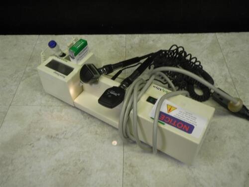WELCH ALLYN 767 SERIES OTO/OPHTHALMOSCOPE WITH 2 HEADS