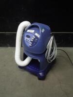 BAIR HUGGER 775 TOTAL TEMPURATURE MANAGEMENT SYSTEM ON ROLLING STAND