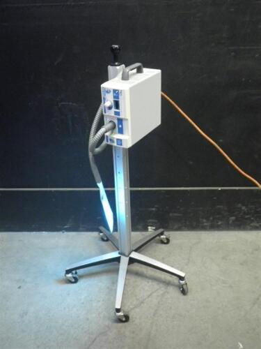 OHMEDA BILIBLANKET PLUS PHOTOTHERAPY SYSTEM ON ROLLING STAND