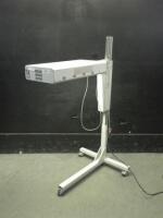 AIR SHIELDS VICKERS FLUORO-LITE PHOTOTHERAPY LIGHT ON ROLLING STAND