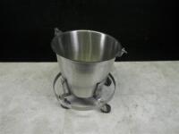 KICKBUCKET WITH ROLLING STAND