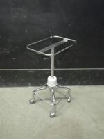 PEDIGO INSTRUMENT STAND