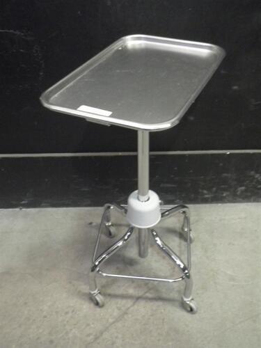 PEDIGO INSTRUMENT STAND