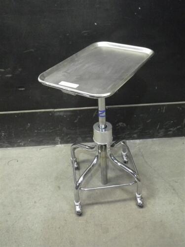 PEDIGO INSTRUMENT STAND