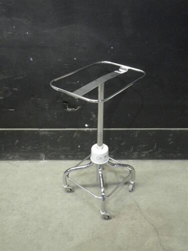PEDIGO INSTRUMENT STAND