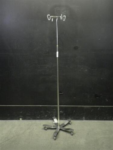 IV POLE WITH FOOTSWITCH ON ROLLING STAND