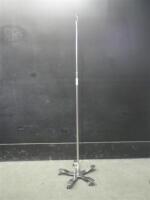 IV POLE WITH FOOTSWITCH ON ROLLING STAND