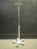 IV POLE ON ROLLING STAND