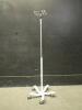 IV POLE ON ROLLING STAND