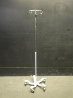 IV POLE ON ROLLING STAND