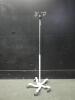 IV POLE ON ROLLING STAND