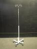 IV POLE ON ROLLING STAND
