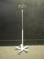 IV POLE ON ROLLING STAND