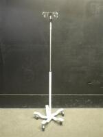 IV POLE ON ROLLING STAND