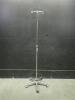 IV POLE ON ROLLING STAND
