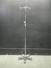 IV POLE ON ROLLING STAND
