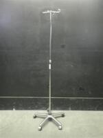 IV POLE ON ROLLING STAND