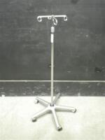 IV POLE ON ROLLING STAND