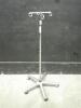 IV POLE ON ROLLING STAND