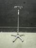 IV POLE ON ROLLING STAND