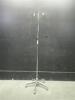 IV POLE ON ROLLING STAND