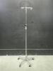 IV POLE ON ROLLING STAND