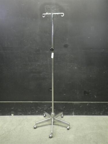 IV POLE ON ROLLING STAND