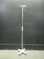 IV POLE ON ROLLING STAND