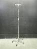 IV POLE ON ROLLING STAND