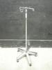 IV POLE ON ROLLING STAND