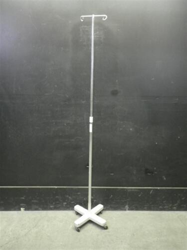 IV POLE ON ROLLING STAND
