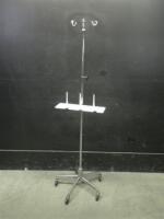 IV POLE ON ROLLING STAND