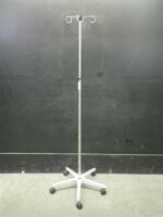 IV POLE ON ROLLING STAND