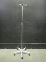 IV POLE ON ROLLING STAND