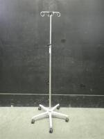 IV POLE ON ROLLING STAND
