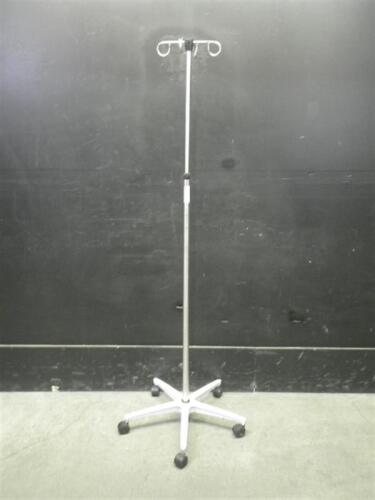 IV POLE ON ROLLING STAND