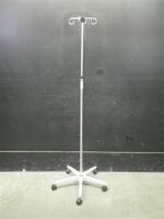 IV POLE ON ROLLING STAND